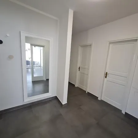Marieta Villa Zara