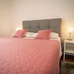 Marieta Villa *