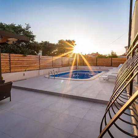 Marieta Villa